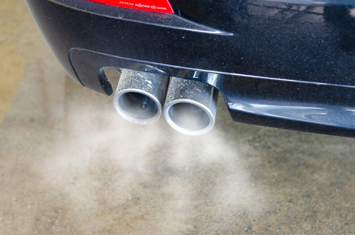 Endrohre der Abgasanlage – Auspuff-Service bei Car Fit Großbeeren