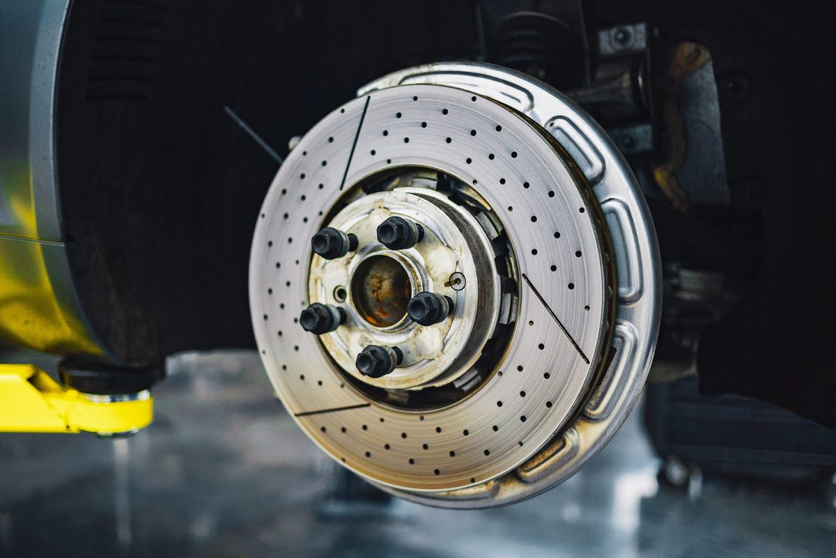 Bremsscheibe in Nahaufnahme – Bremsenservice bei Car Fit Großbeeren